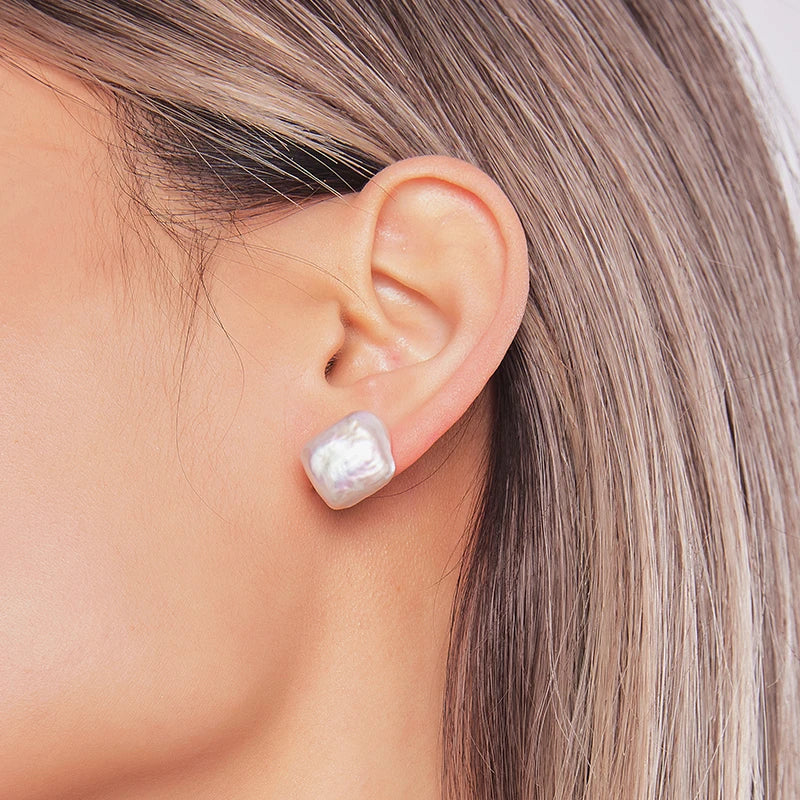 Barocke Perlen-Ohrstecker